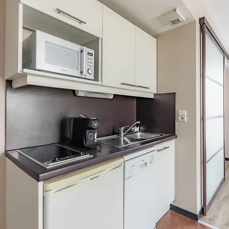 Hotel apartamentowy Appart'city Confort Nantes Ouest 3*