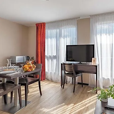 아파트호텔 Appart'city Confort Nantes Ouest 3*