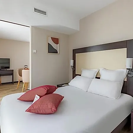 Appart'city Confort Nantes Ouest 3* 생헤블랑