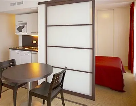 Appart'city Confort Nantes Ouest Apart Otel 3*