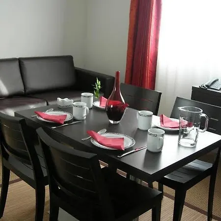 Appart'city Confort Nantes Ouest Apartmanhotel 3*